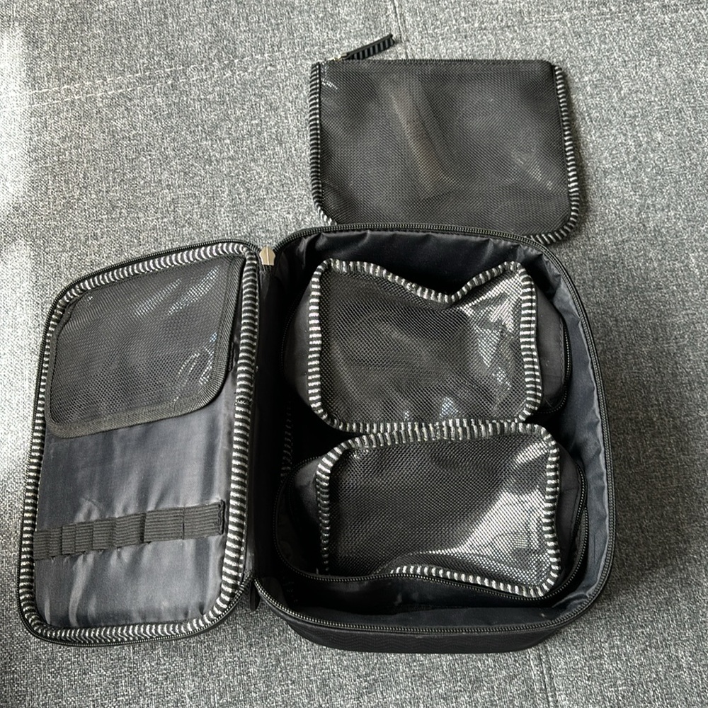 Sephora Collection make up case. - Picture 7 of 17